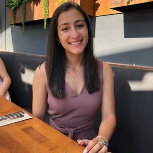 Meet your Posher, Nikki